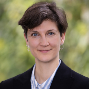 Dr. Theresa Neef Dr. Theresa Neef